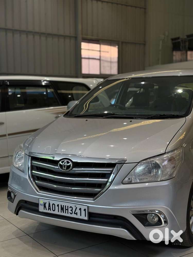 Toyota Innova 2.5 Z Diesel 7 Seater Bs Iv, 2015, Diesel