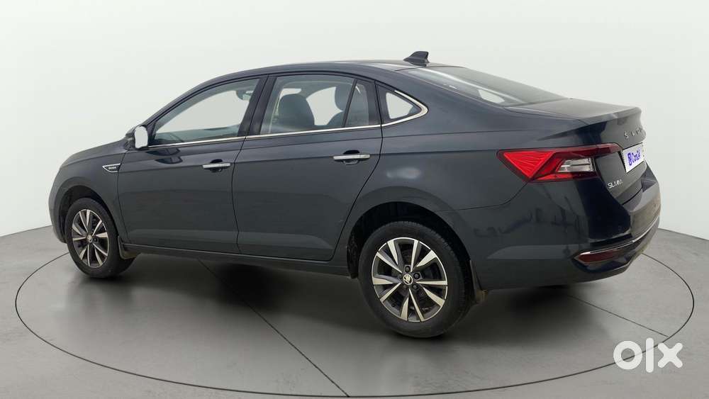 Skoda Slavia Style 1.0l Tsi Mt, 2023, Petrol