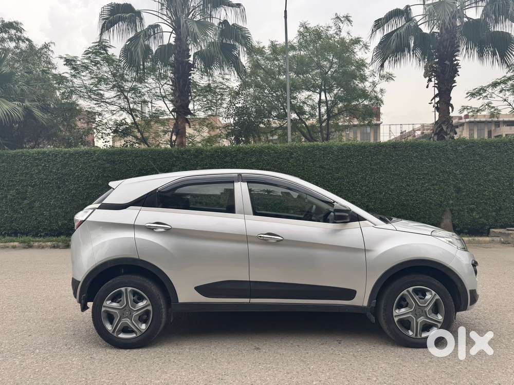 Tata Nexon 1.2 Revotron Xm (s), 2018, Petrol