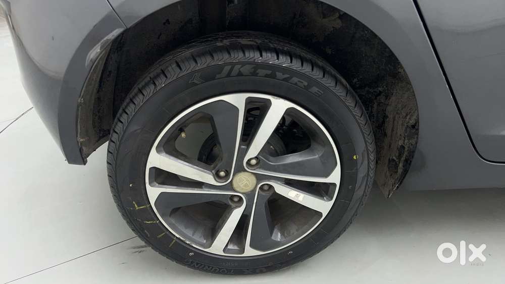 Tata Altroz Xz, 2021, Petrol