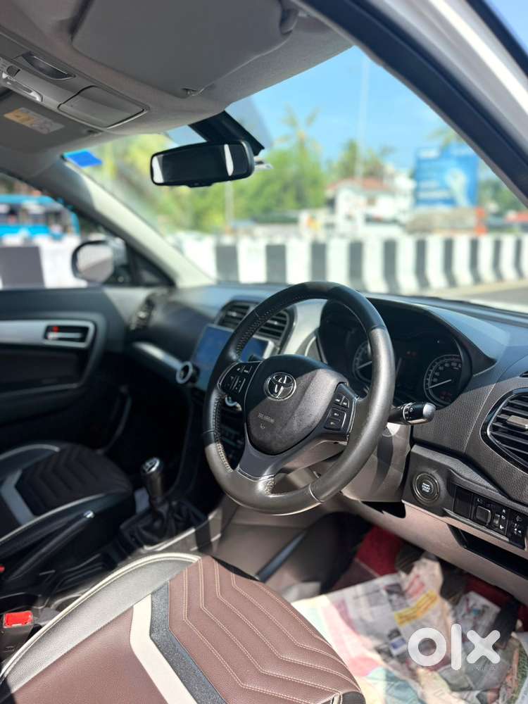 Toyota Urban Cruiser Cruiser Premium, 2021, Petrol