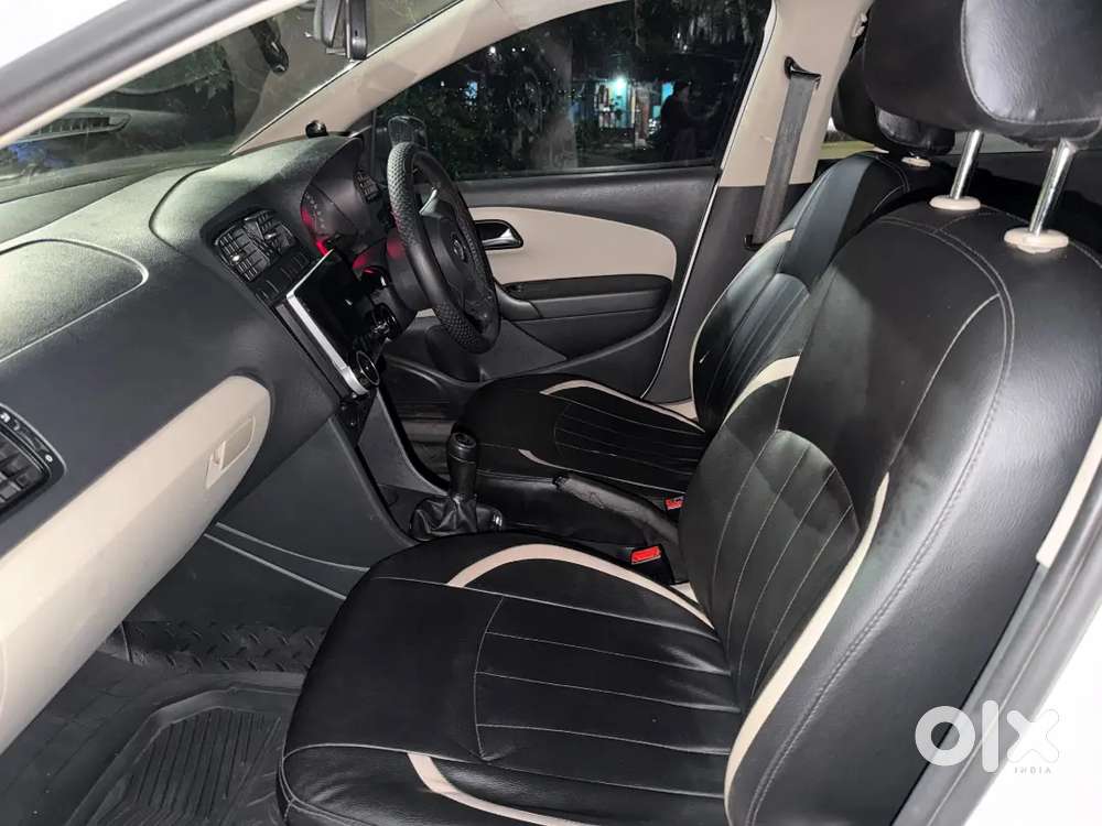 Volkswagen Polo 2011 Car