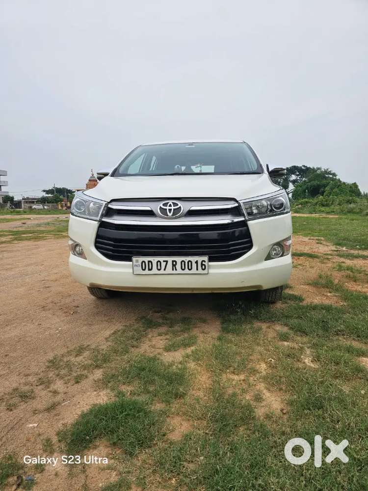 Toyota Innova Crysta 2.4 Diesel 2017