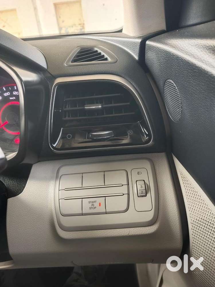 Mahindra Xuv300 Turbosport 2023 Petrol Good Condition