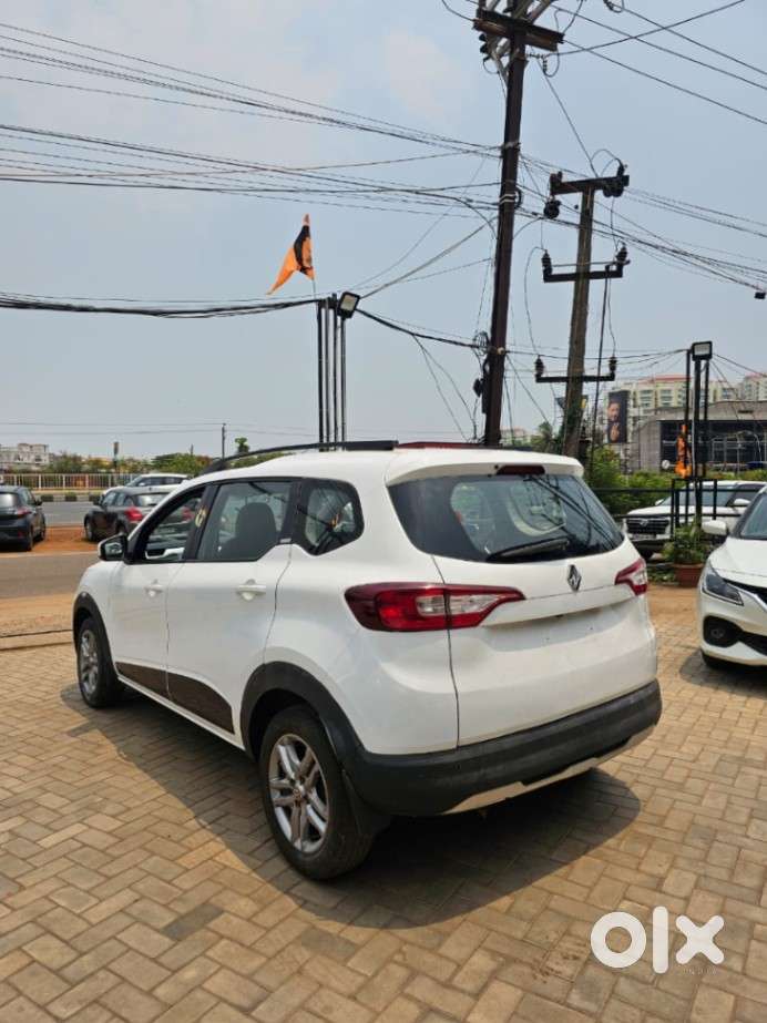 Renault Triber Rxz, 2020, Petrol