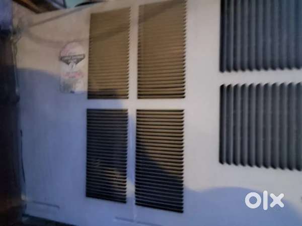 Hitachi 3 star windows ac 1.5 ton
