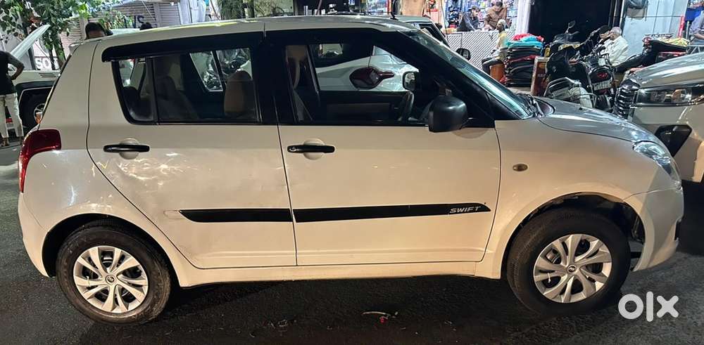 Maruti Suzuki Swift 2010 Petrol Manual