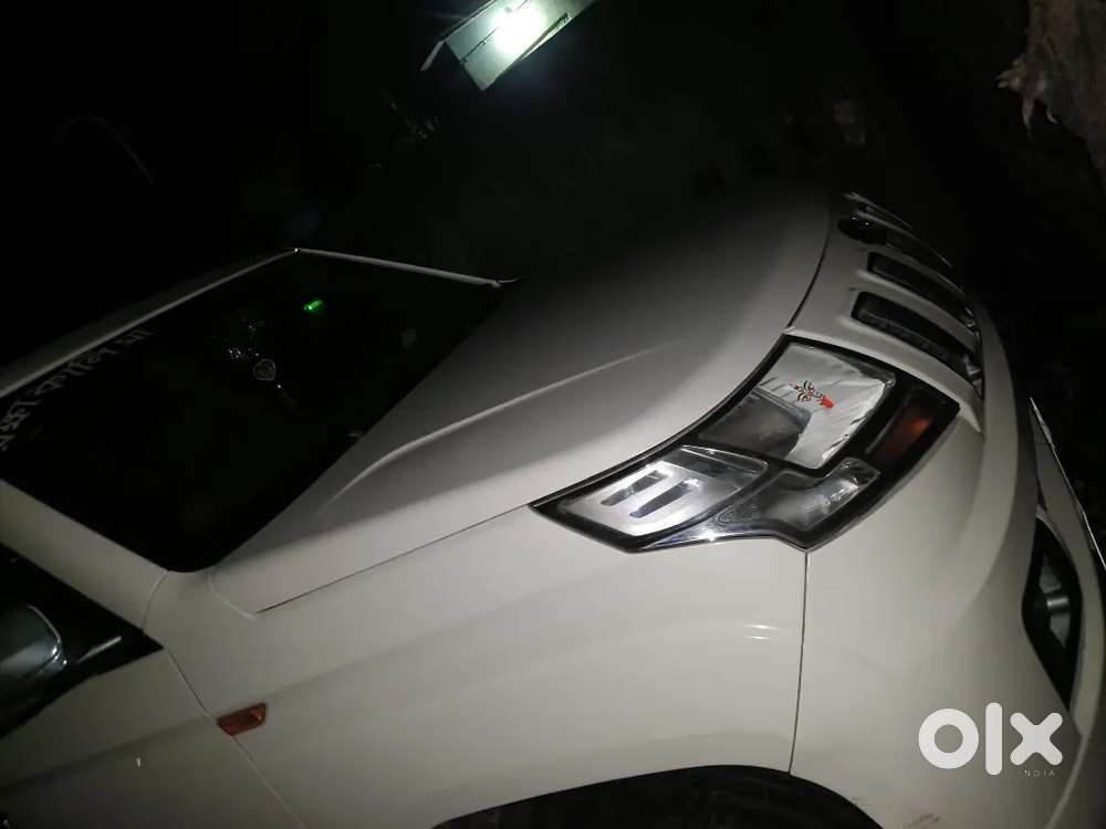 Mahindra Tuv 300 2017