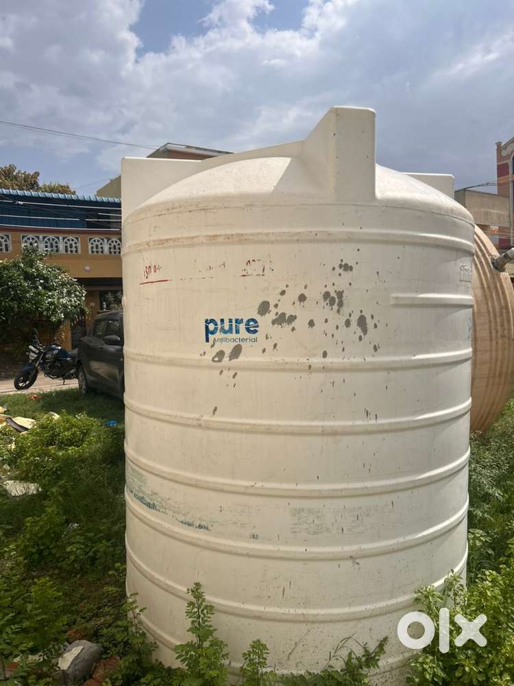 Sintex water tank - lightly used