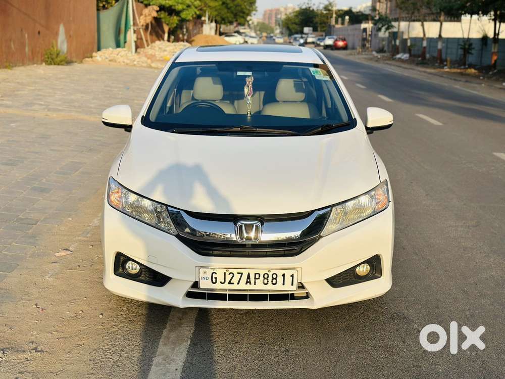 Honda City V At Sunroof, 2015, Petrol