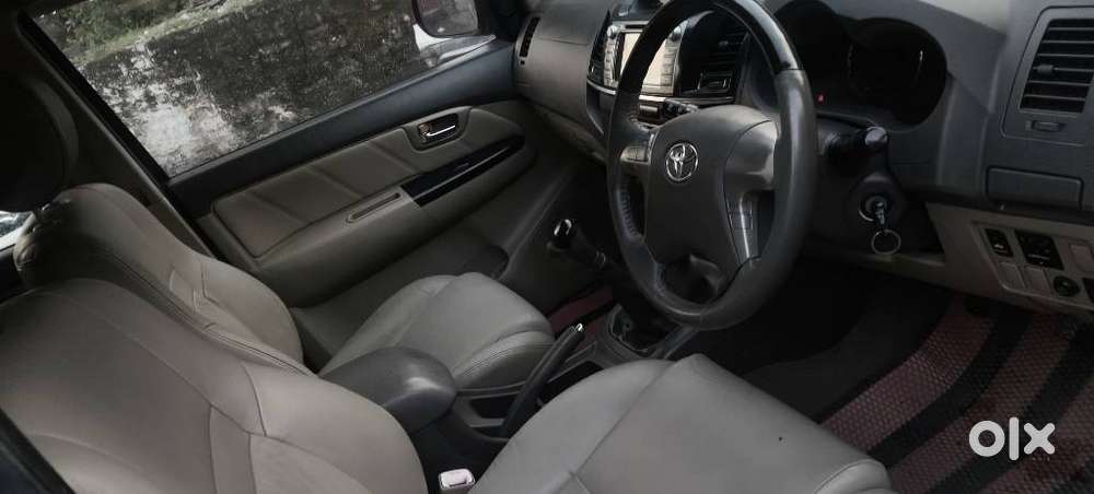 Toyota Fortuner [2021-ongoing] 2.8 2wd Diesel Mt, 2013, Diesel