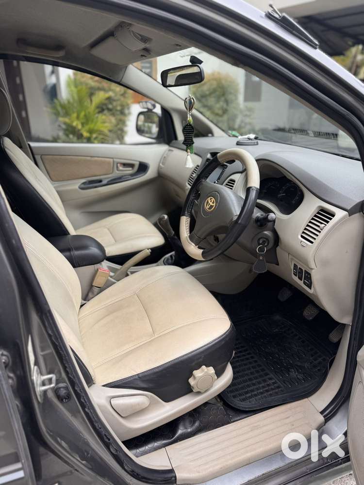 Toyota Innova, 2011, Diesel