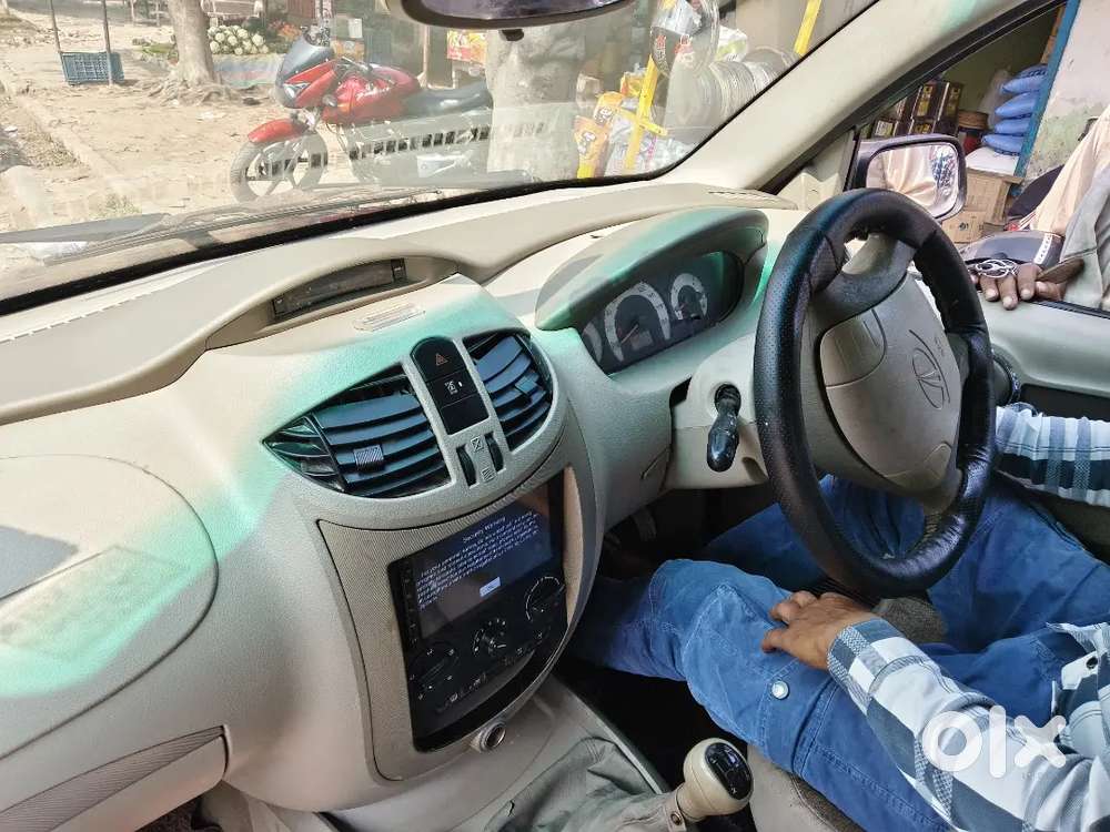 Mahindra Quanto 1.5 C8 2013