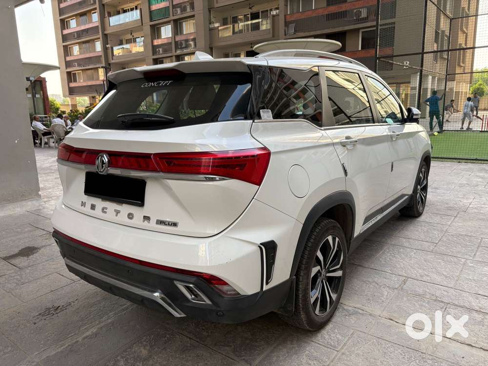 Mg Hector Plus Sharp Pro 1.5 Turbo Petrol Cvt 6 Str, 2023, Petrol