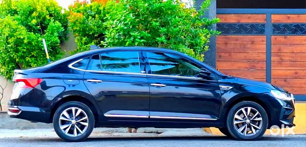 Skoda Slavia, 2024, Petrol