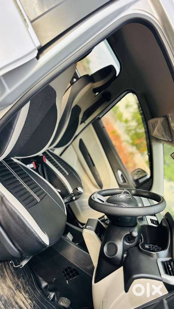 Renault Triber Rxz, 2020, Petrol