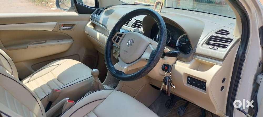 Maruti Suzuki Swift Dzire 1.2 Vxi Bsiv, 2014, Petrol