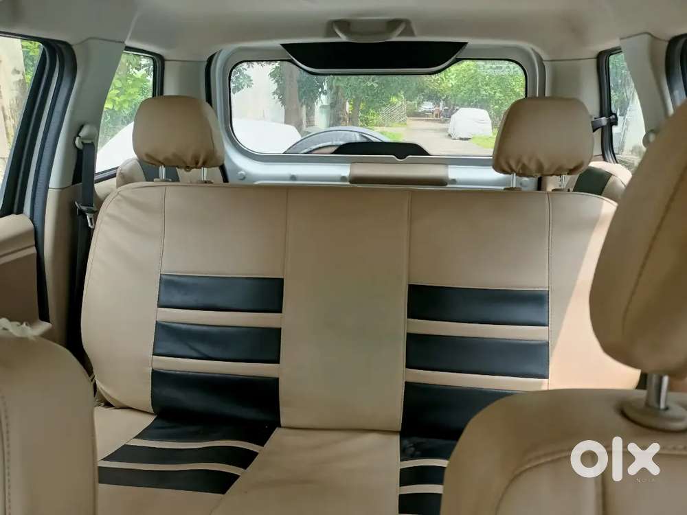 Mahindra Tuv300 T4+  2017 Model