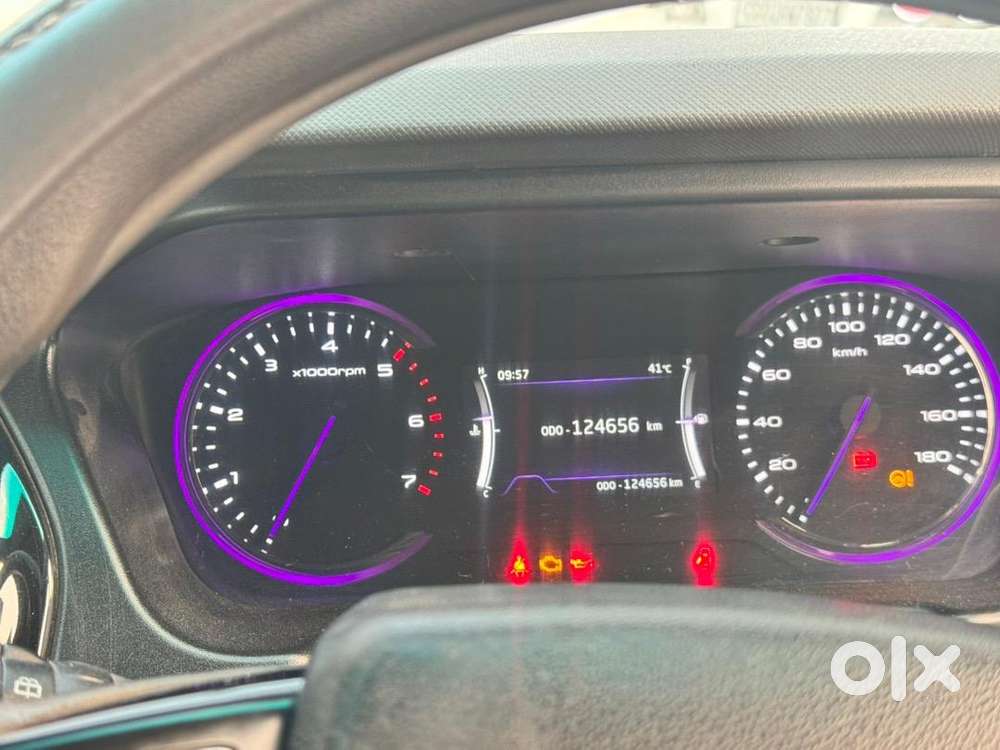 Mahindra Marazzo Diesel 2018