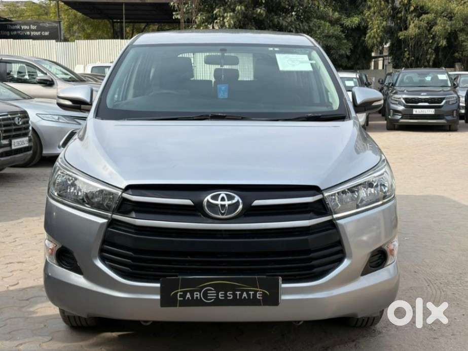 Toyota Innova Crysta 2.8 Gx At, 2017, Diesel