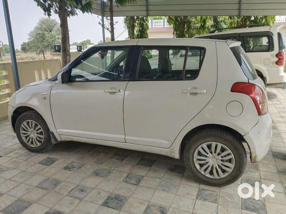 Maruti Suzuki Swift 2010