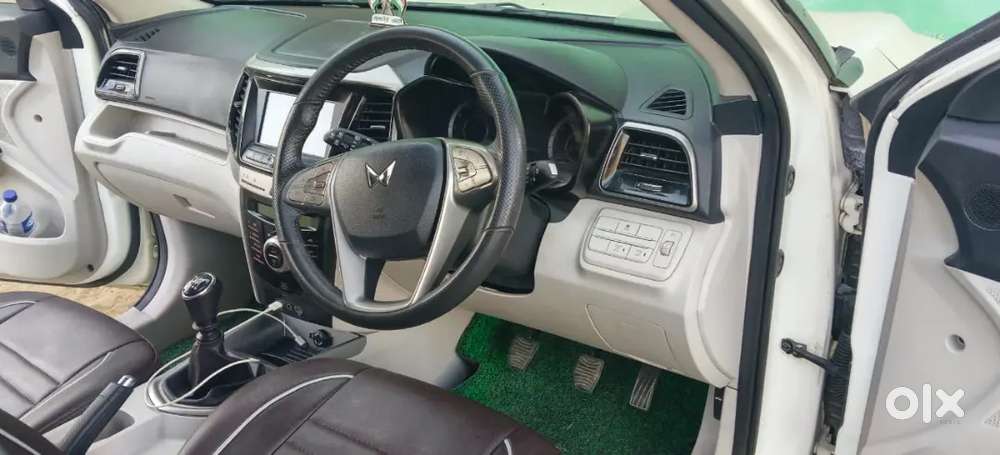 Car, Mahindra, Xuv, Mahindra Xuv , Mahindra Xuv300 9/2022 Petrol