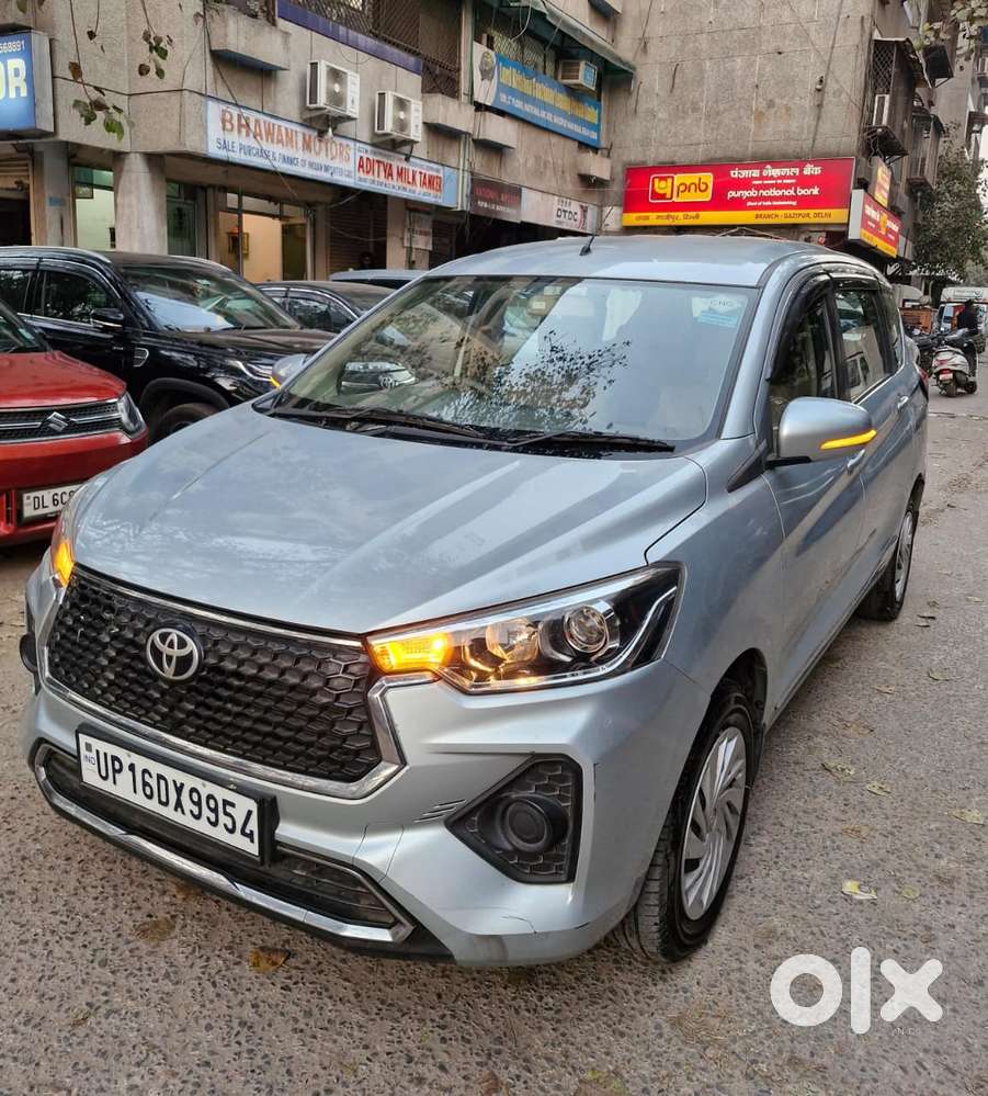 Toyota Rumion S Cng, 2023, Cng & Hybrids