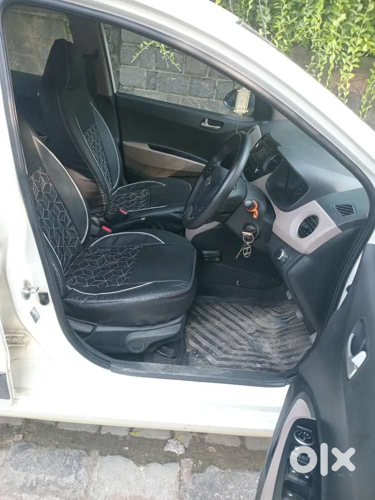 Hyundai Xcent 2015