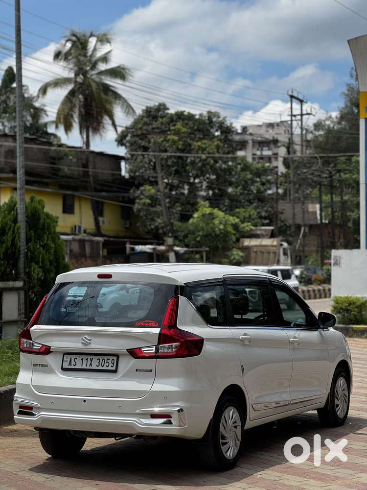 Maruti Suzuki Ertiga 1.5 Vxi Shvs, 2022, Petrol