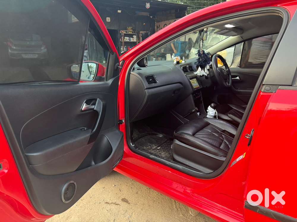 Volkswagen Polo 2016 Car