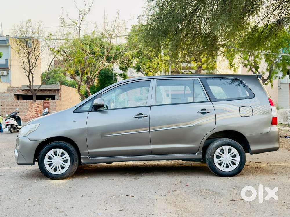 Toyota Innova 2004-2011 2.5 G4 Diesel 7-seater, 2012, Diesel