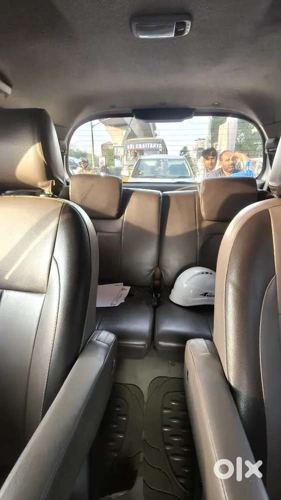 Toyota Innova 2.5 G 2015