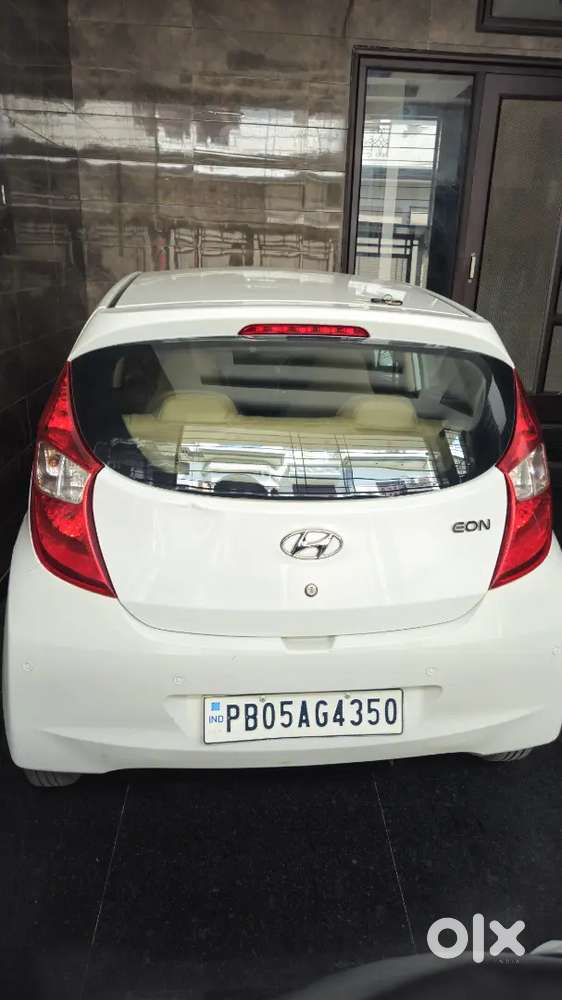 Hyundai Eon 2017 Teacher Driven Car