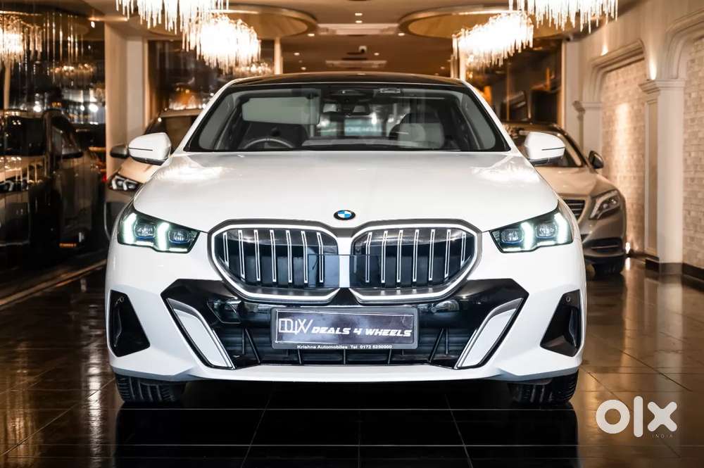 Bmw 5 Series, 2026, Petrol
