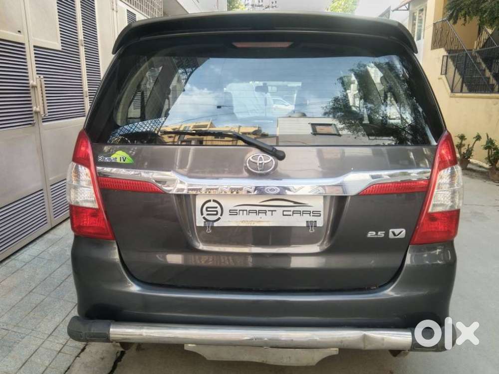 Toyota Innova [ ] 2.5 V Diesel 7 Str, 2015, Diesel