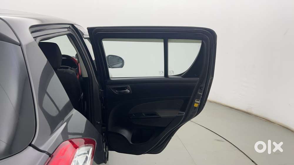 Maruti Suzuki Swift Vvt Vxi, 2016, Petrol