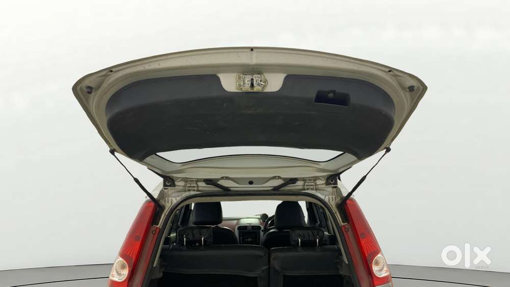 Maruti Suzuki Ritz Vxi, 2013, Petrol
