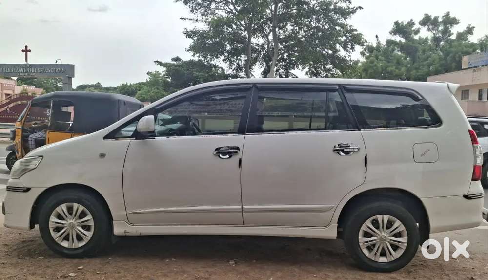 Toyota Innova 2.5  G 5 Diesel 2016