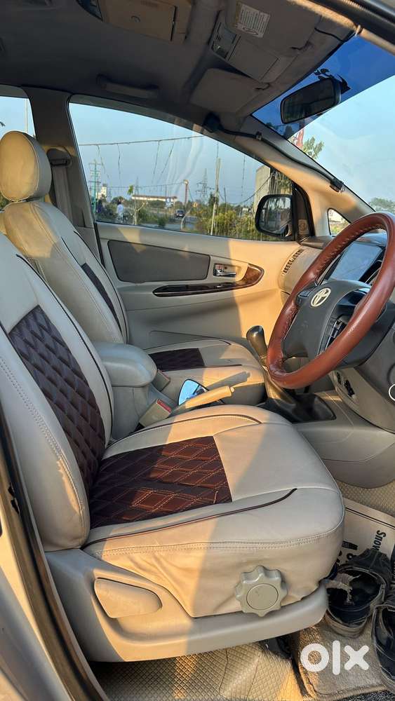 Toyota Innova 2012-2013 2.5 E Diesel Ms 7-seater, 2012, Diesel