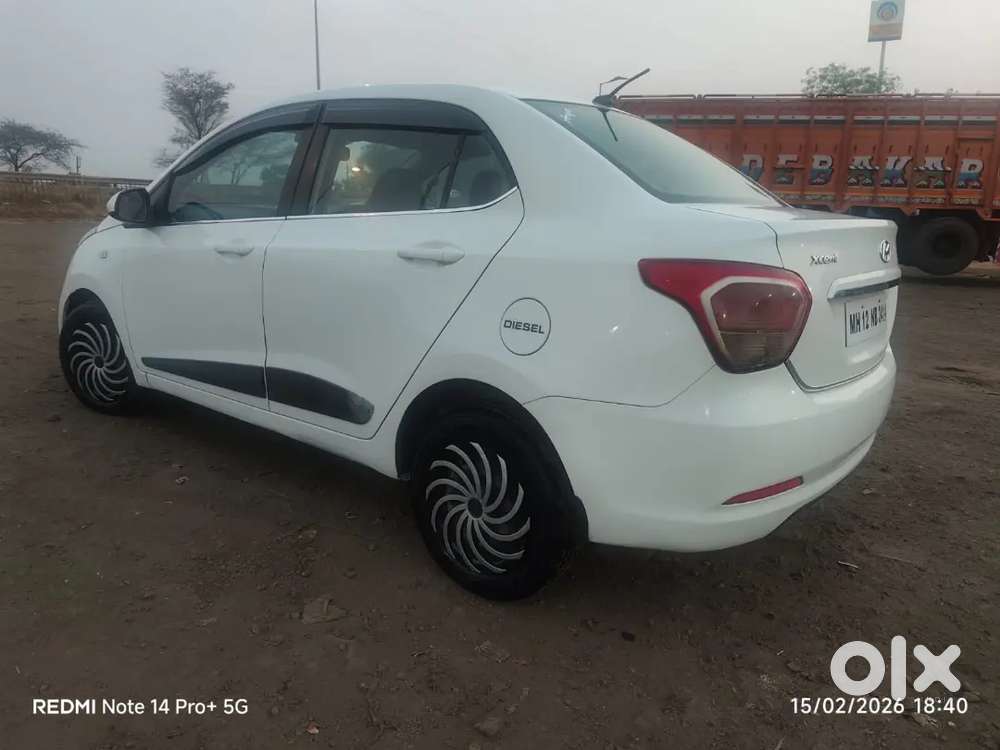 Hyundai Xcent Oct-2016 Diesel 104000 Km