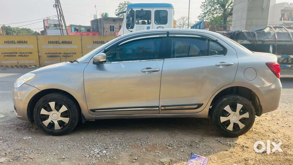 Maruti Suzuki Dzire 2017-2020 1.2 Vxi, 2021