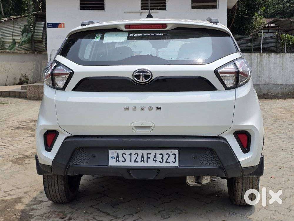 Tata Nexon 1.2 Revotron Xm (s), 2022, Petrol