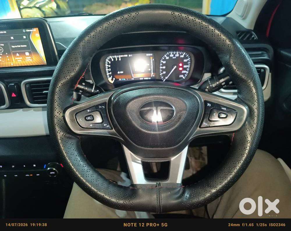 Tata Punch 1.2 Revotron Creative Dual Tone, 2023, Petrol