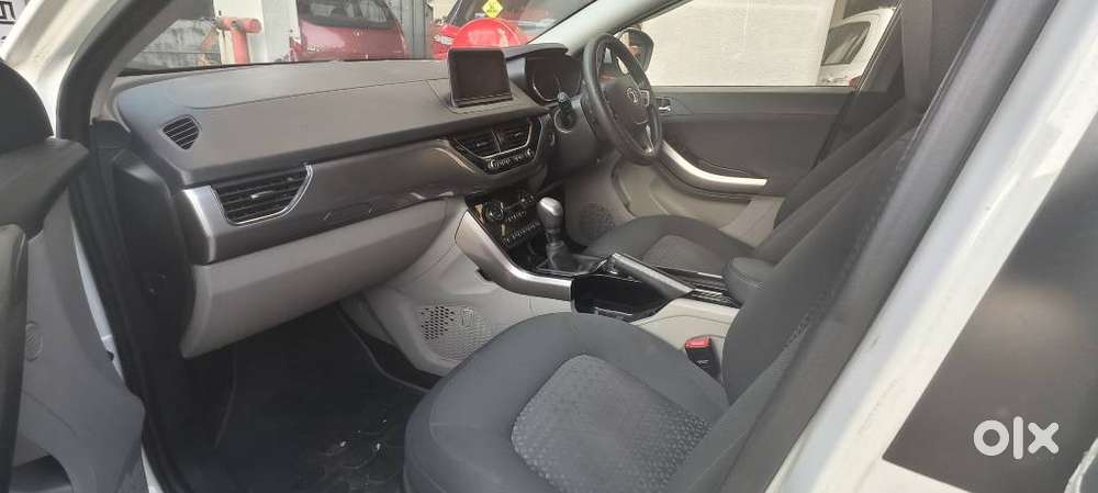 Tata Nexon 1.2 Revotron Xz Plus, 2017, Petrol