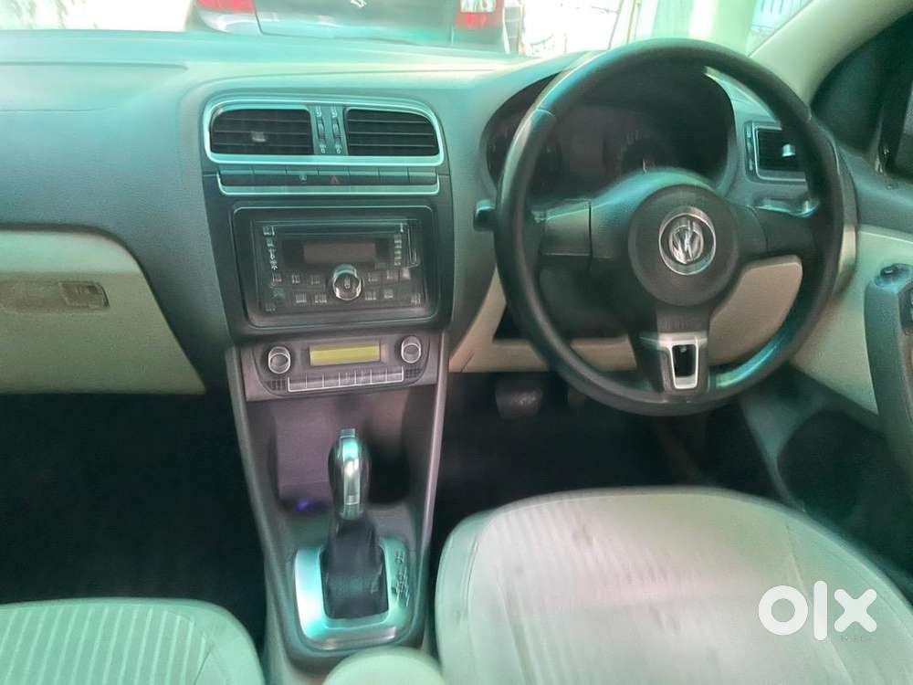 Volkswagen Petrol 2011 Car