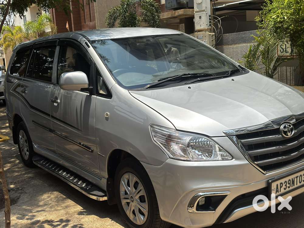 Toyota Innova 2.5 G (diesel) 8 Seater, 2013, Diesel
