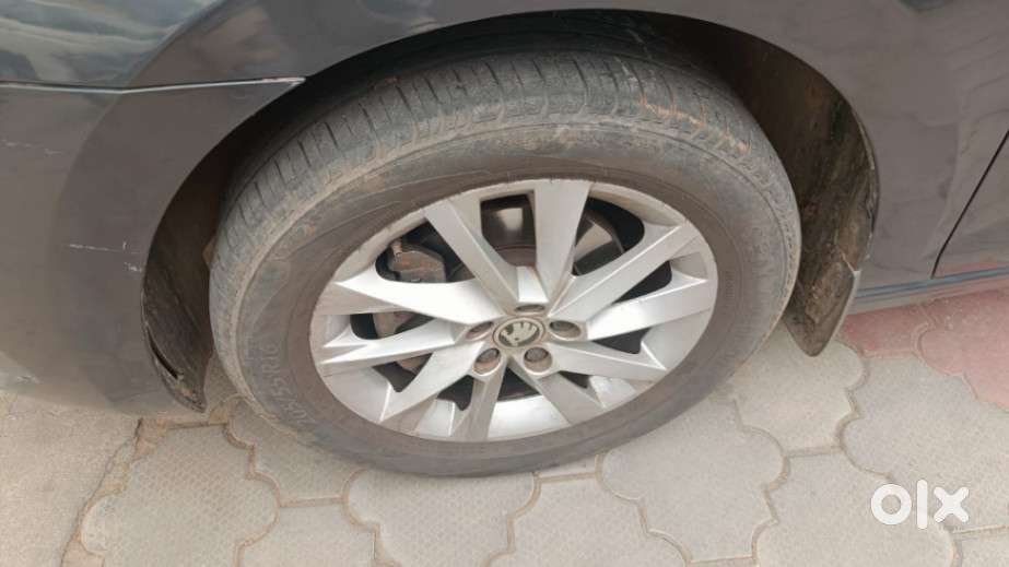 Skoda Slavia Ambition 1.0l Tsi Mt, 2022, Petrol