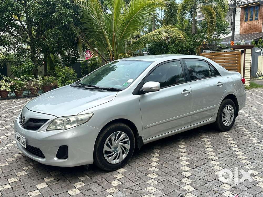 Toyota Corolla Altis 2010-2013 Aero D 4d J, 2011, Diesel