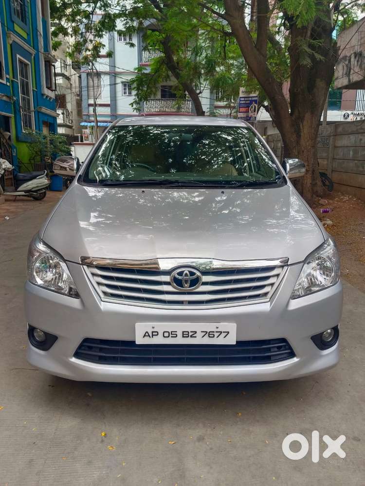 Toyota Innova 2012-2013 2.5 E Diesel Ms 7-seater, 2012, Diesel