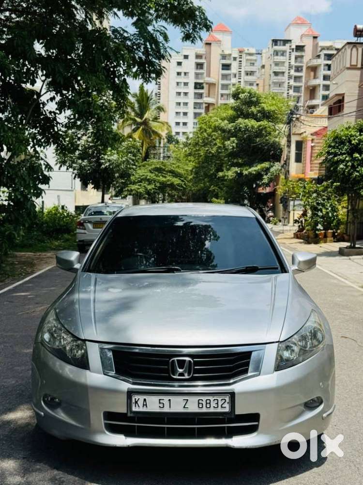Honda Accord 2.4 Elegance Manual, 2010, Petrol